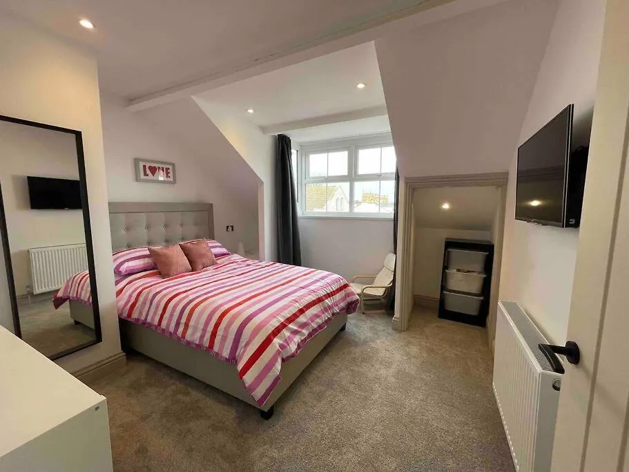 Cranford House 3 Bedroom Apartment 法利